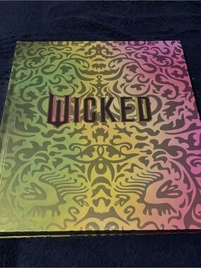 WICKED: The Official Visual Companion – by Universal Pictures